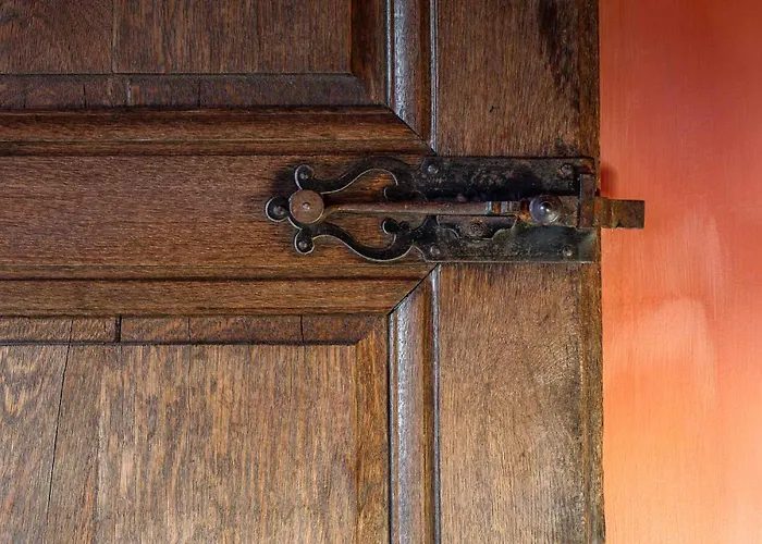 The Bank 1869 - Unique Guestrooms In The Historic Center Of Bruges