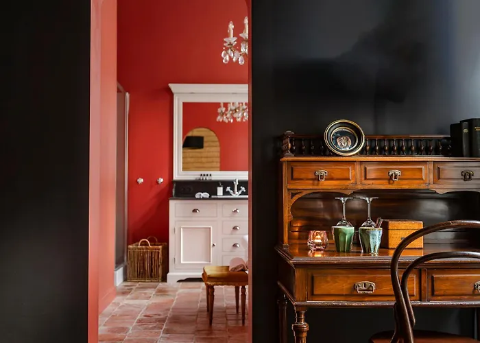 The Bank 1869 - Unique Guestrooms In The Historic Center Of Bruges